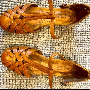 Rockport Cob Hill flat sandals size 7, Tan leather.